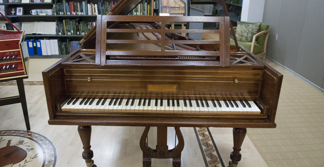 Photo of Broadwood fortepiano