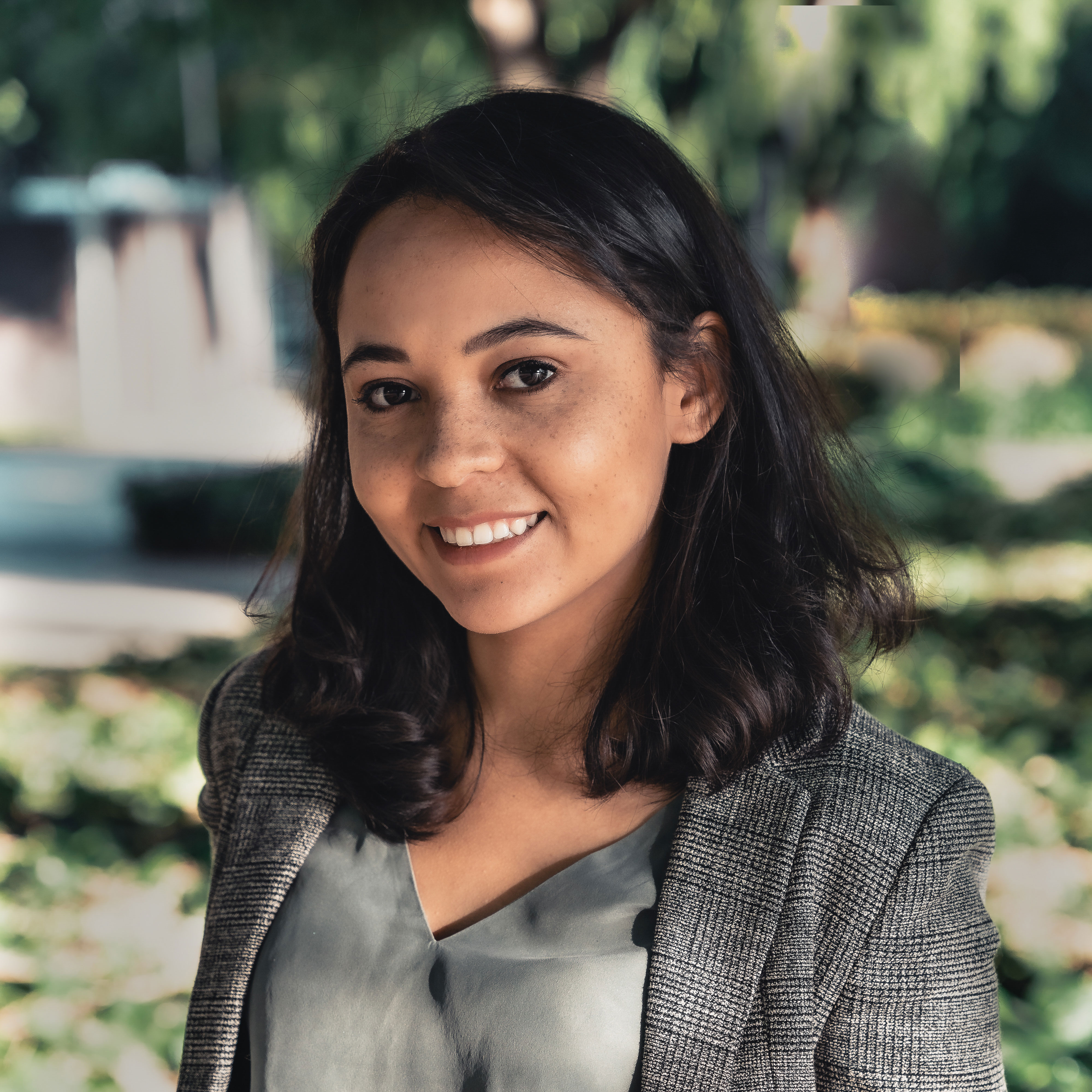 katherine headshot smiling