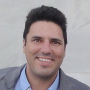 A headshot picture of Felipe Gomez.