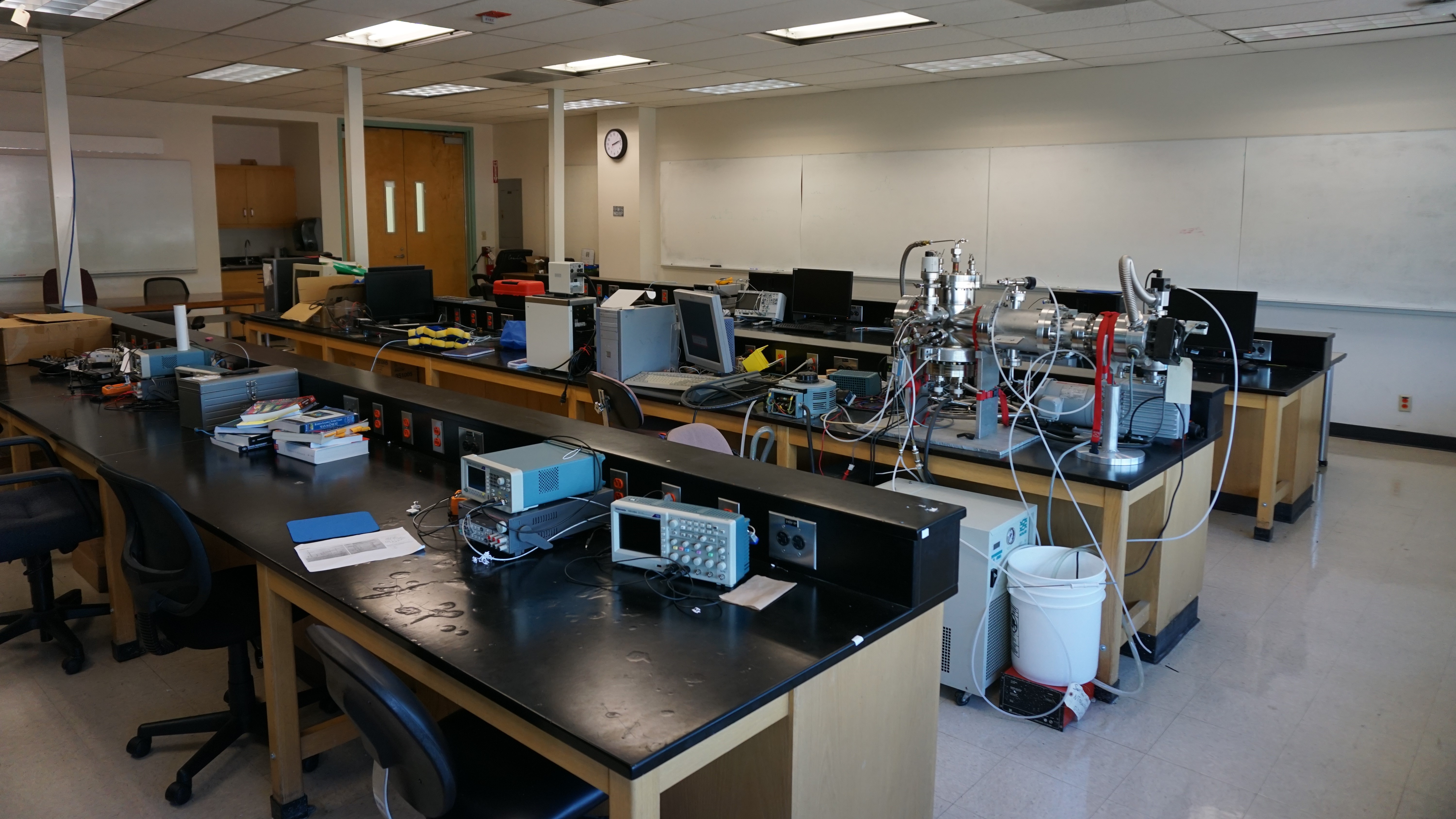 A classroom full of various types of electronics equipment.