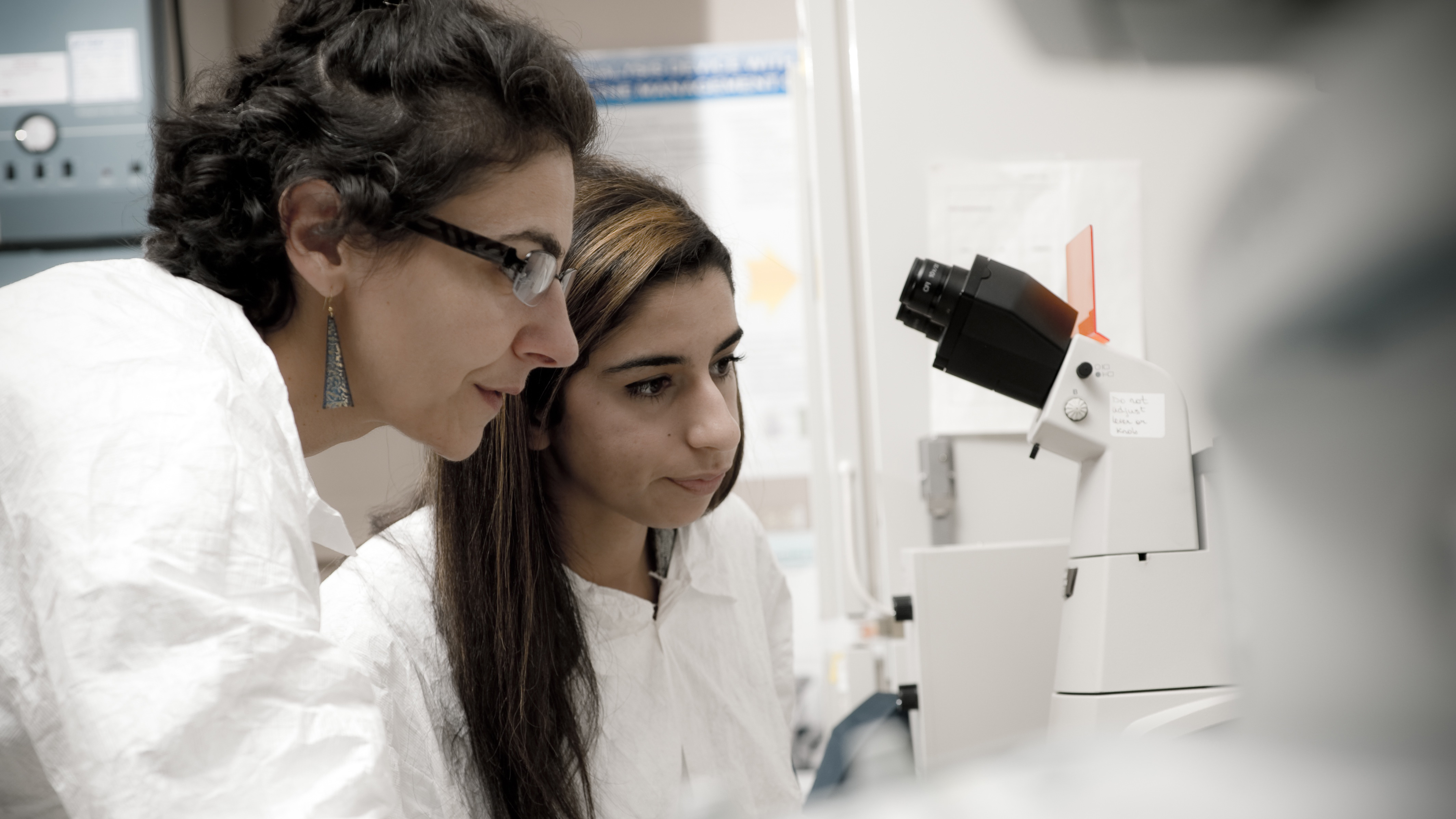 Biomedical Engineering student with professor