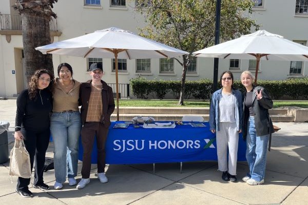 Photo of an HonorsX tabling event on campus