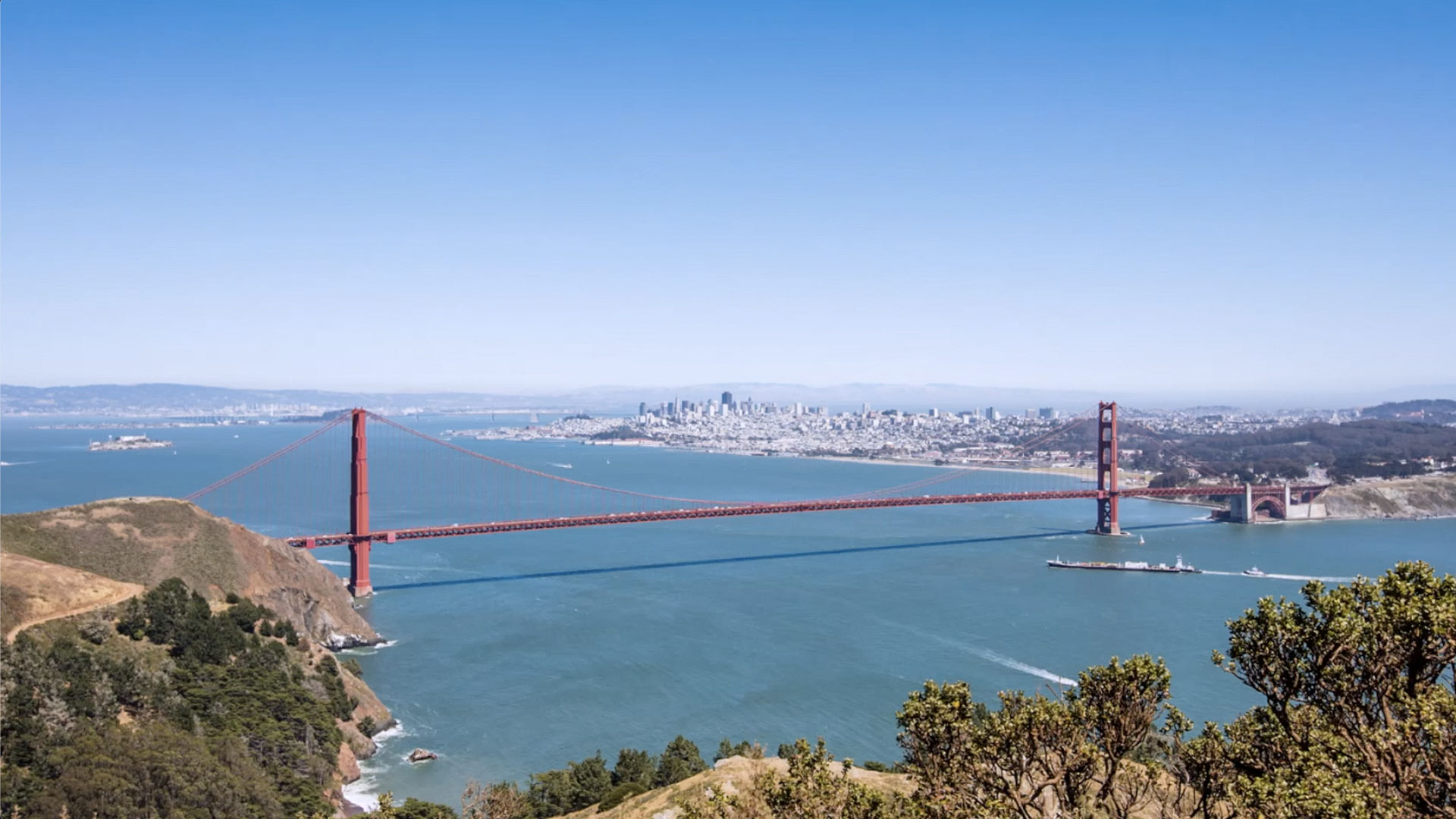 The San Francisco Golden Gate Bridge on a sunny bright day.