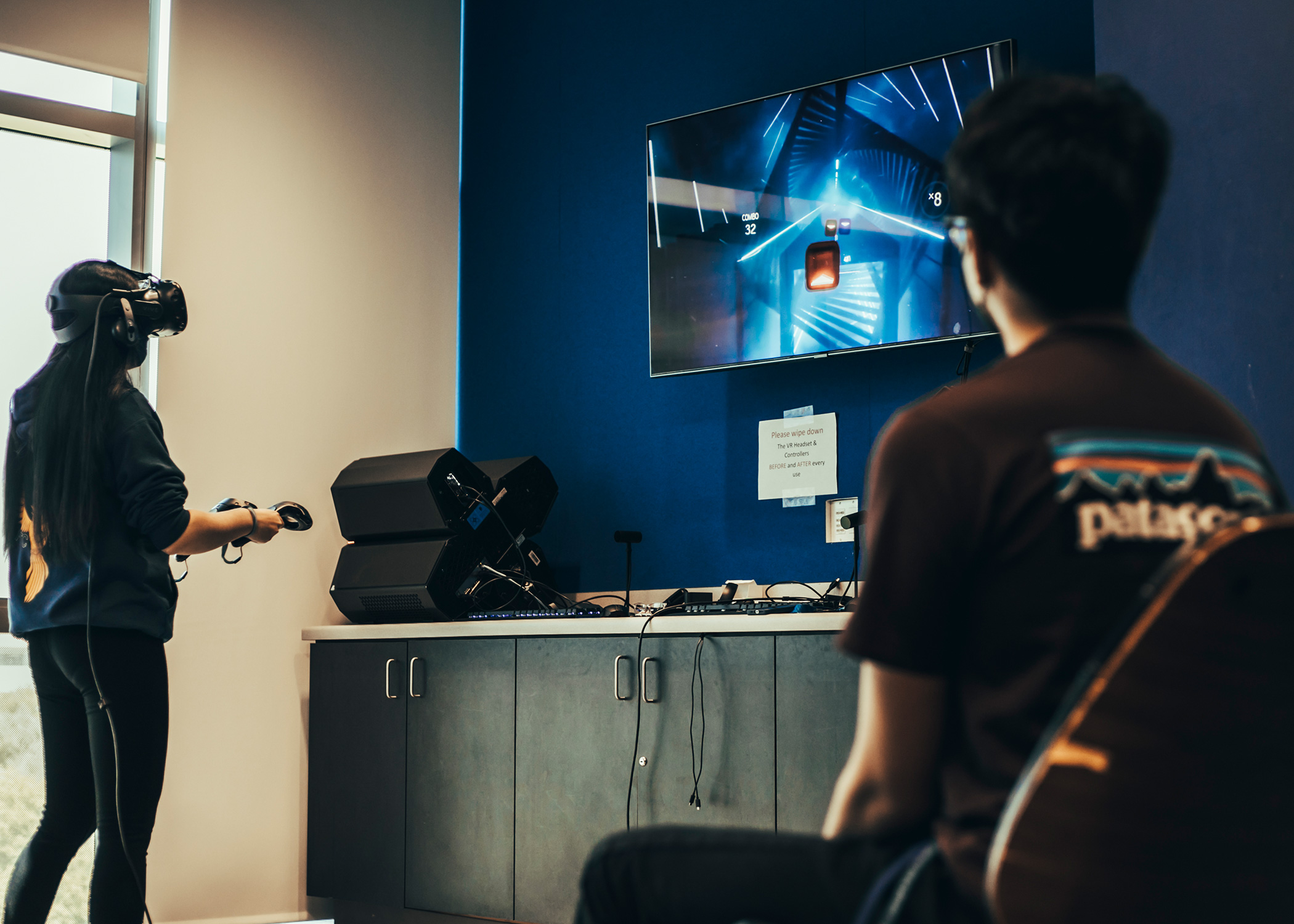 Students interact with technology in the KLEVR Lab.