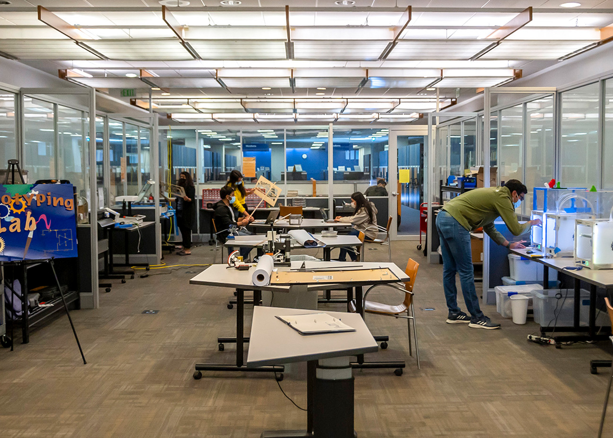 The Rapid Prototyping Lab on the King Library's ground floor.