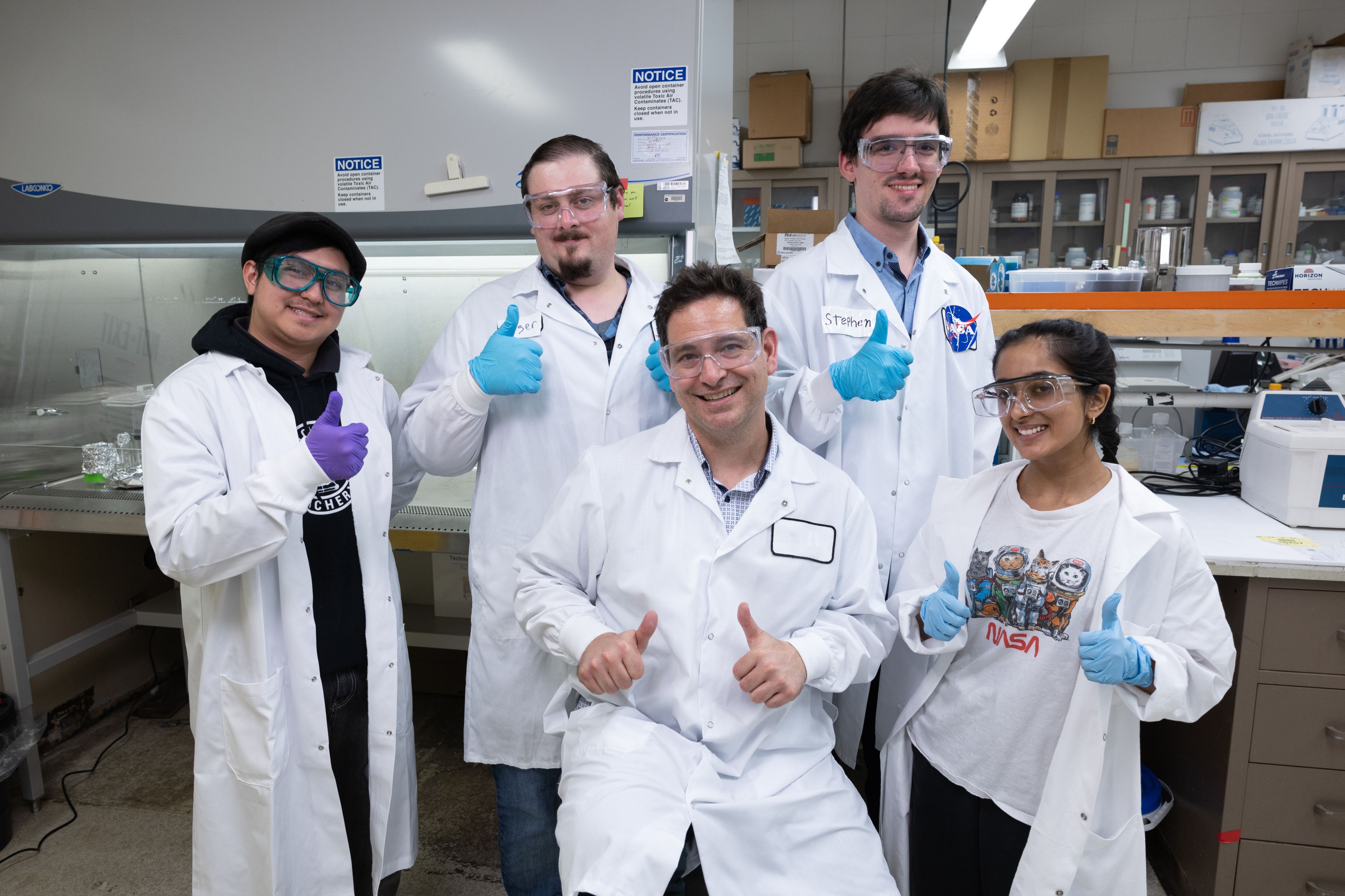 Andro Rios and ASPIRE interns in the NASA lab. Astrobiology Scholars Program Immersive Research Experience (ASPIRE), student researcher, STEM, SJSU