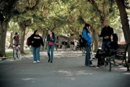 Students walking through campus 
